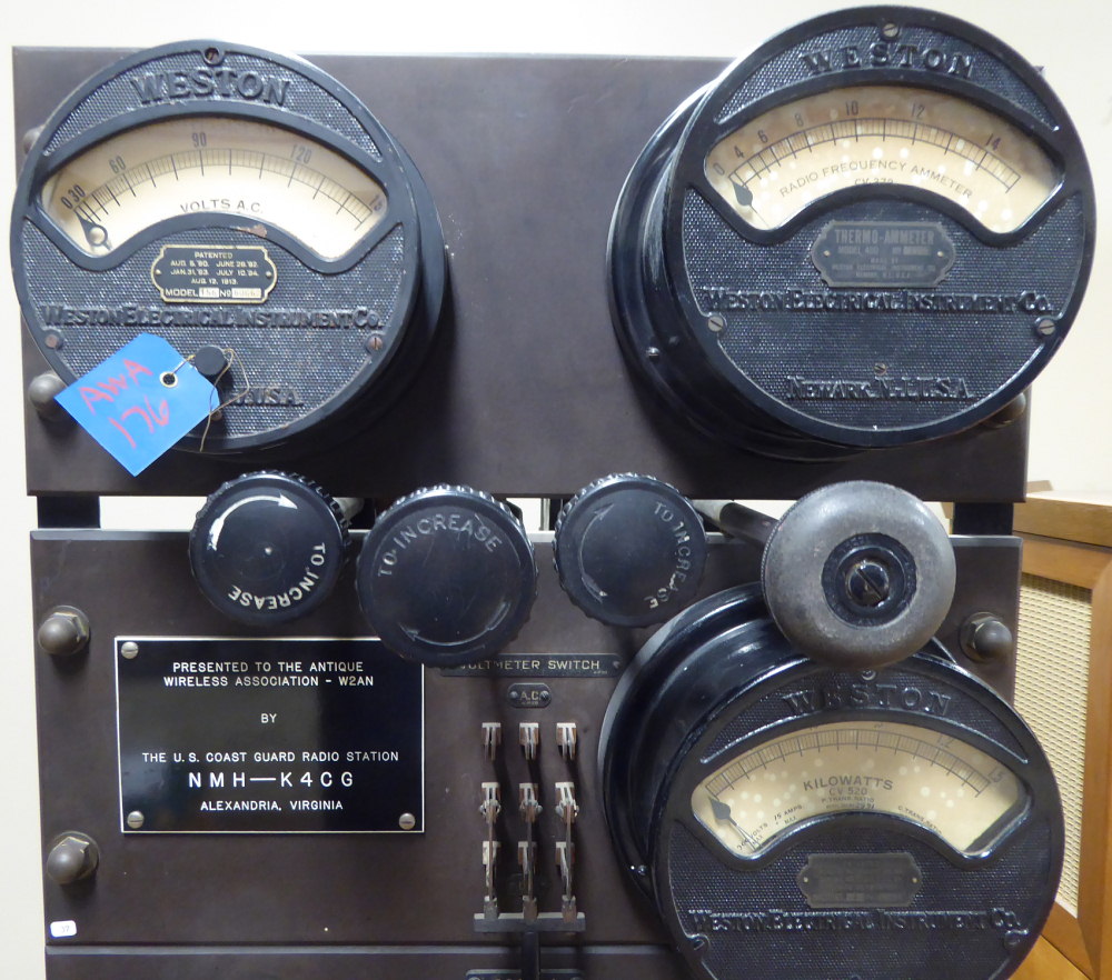 se1060_1917_02 Marconi 1KW Transmitter1.JPG
